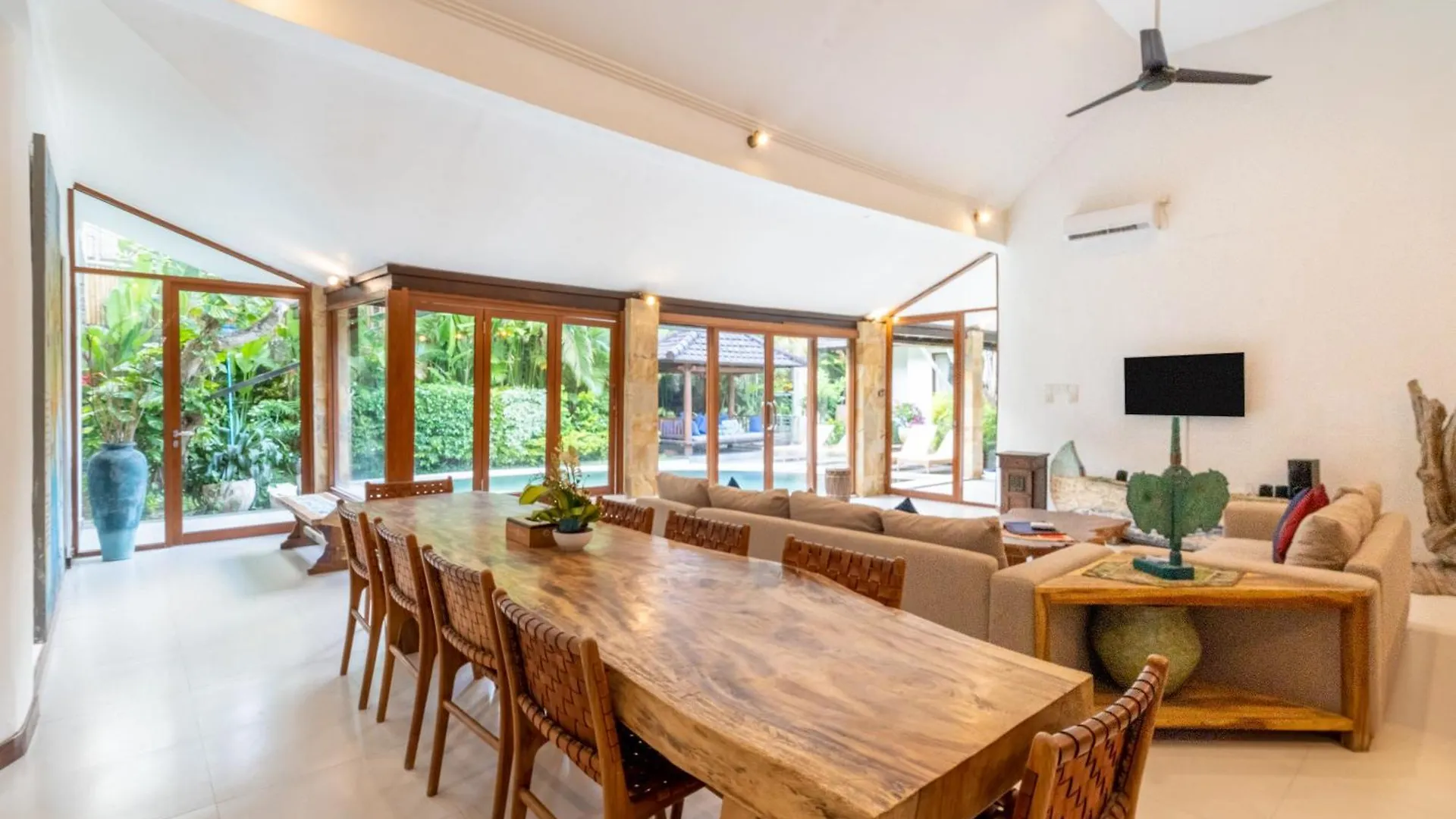 Villa Aveli Seminyak By Best Deals Asia Hospitality 0*, Seminyak (Bali)