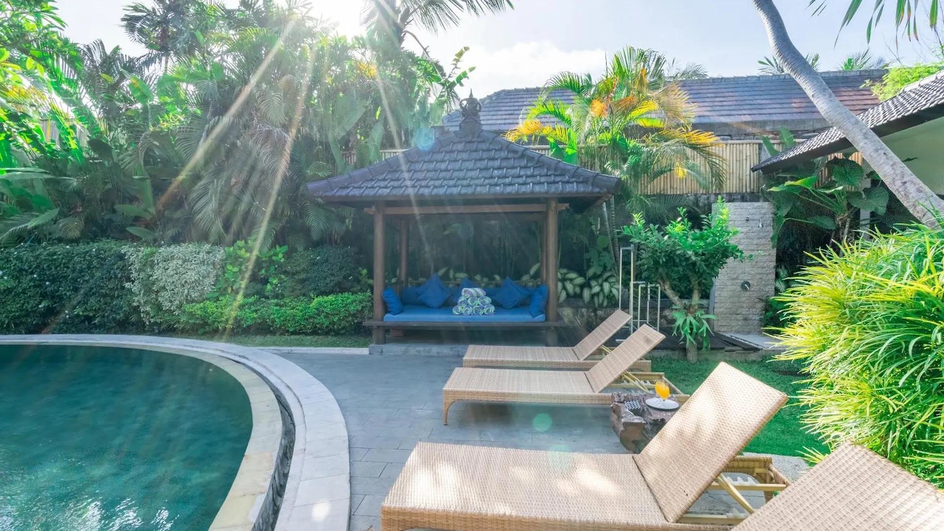 Villa Aveli Seminyak By Best Deals Asia Hospitality  Seminyak (Bali)