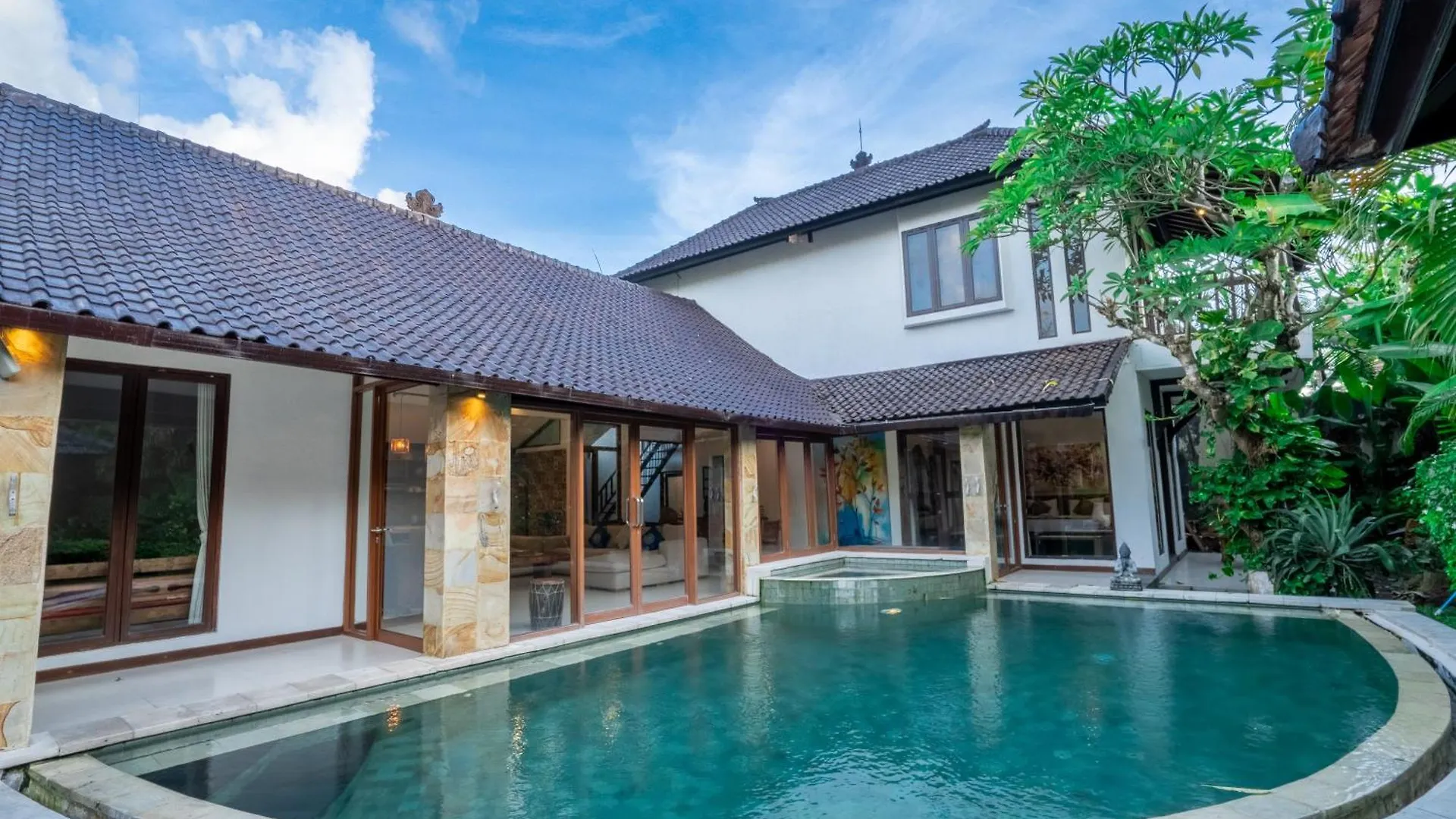 Villa Aveli Seminyak By Best Deals Asia Hospitality 0*, Seminyak (Bali)